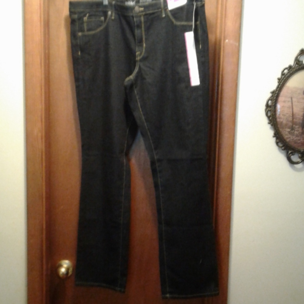 Target Mossino Straight Mid Rise Fitted